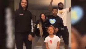 国外明星爆料视频合集大全,揭秘娱乐圈幕后真相 第1张 国外明星爆料视频合集大全,揭秘娱乐圈幕后真相 第1张